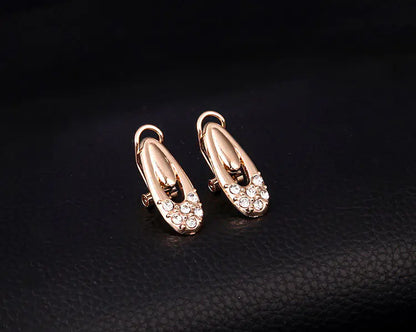 4-Piece Fashion Jewelry Set: 18K Gold Necklace & Earrings